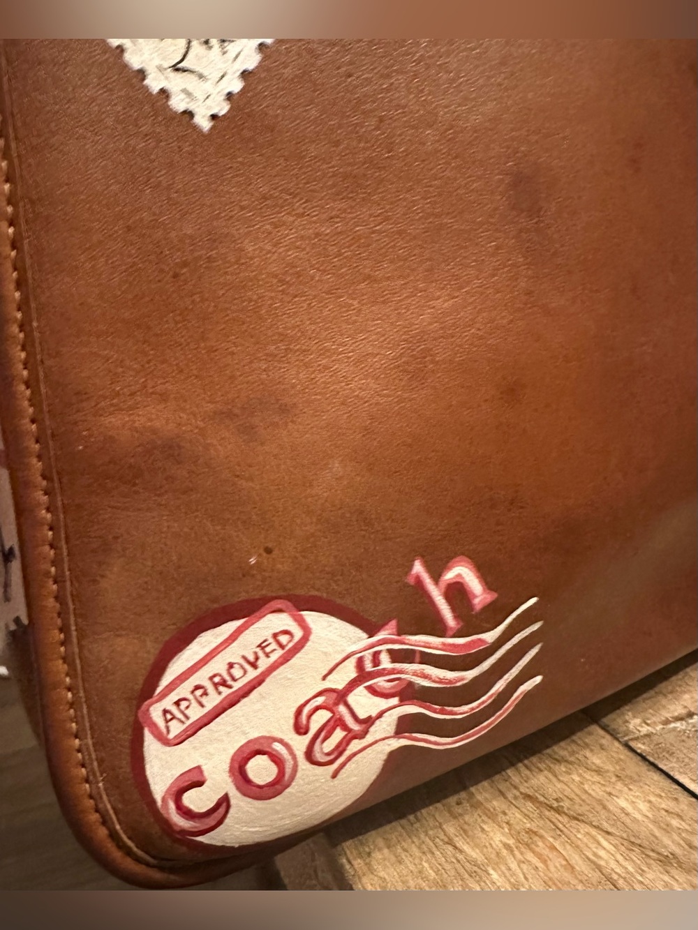 Vintage coach stewardess bag. British tan. Hand painted. - Picture 4 of 13